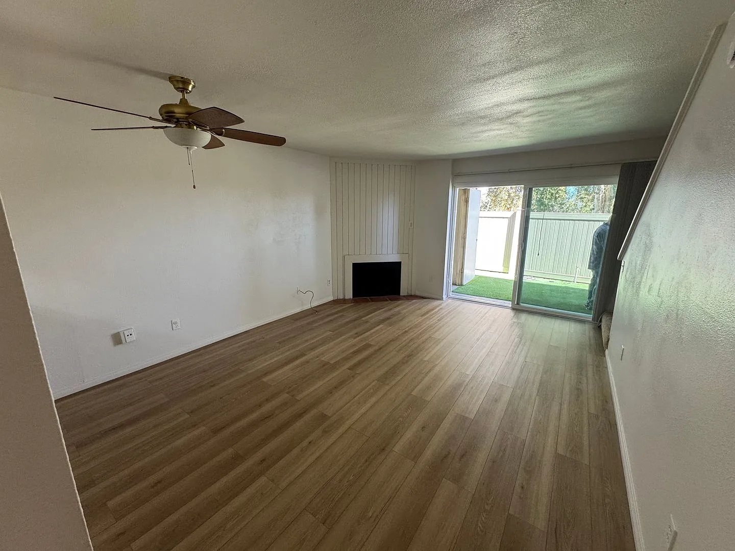2 Bedroom townhouse — Photo 4