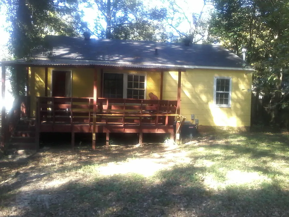 3526 Dale Dr