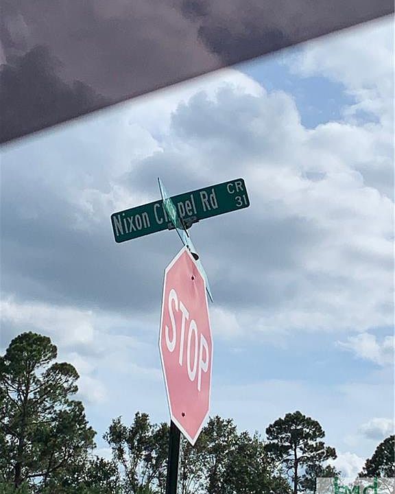 2nd image of 1737 Nixon Chapel Rd
