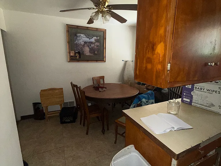2625 Seneca St — Photo 13