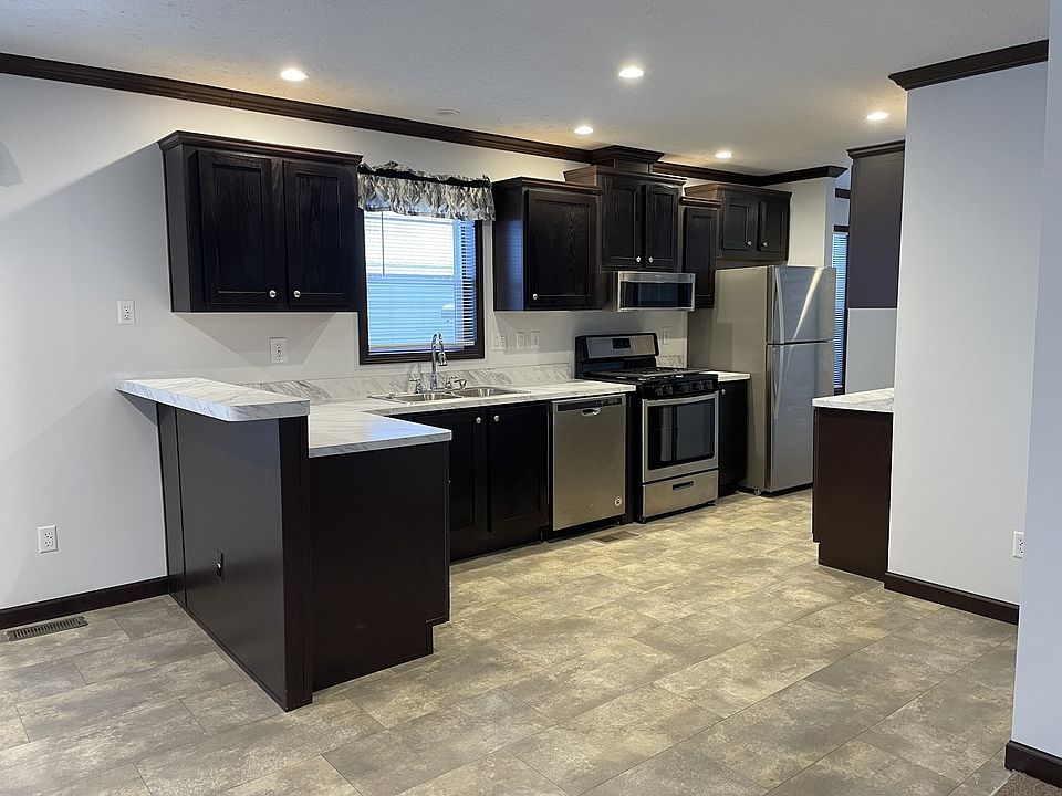 1st image of 260 Pin Oak Dr #291