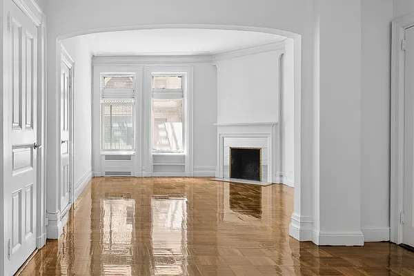 Sold by Reuveni LLC | media 13