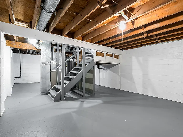 Courtyard Townhomes — Photo 8