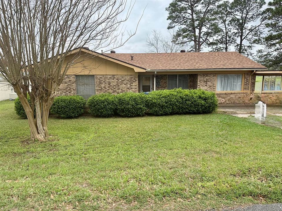 1st image of 225 Country Club Rd
