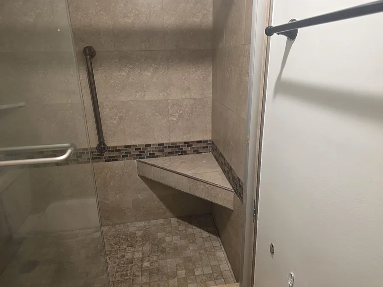 959 SE 2nd Ave #105 — Photo 11