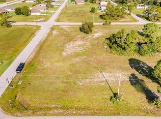 1715 NE 34th Ln, Cape Coral, FL 33909