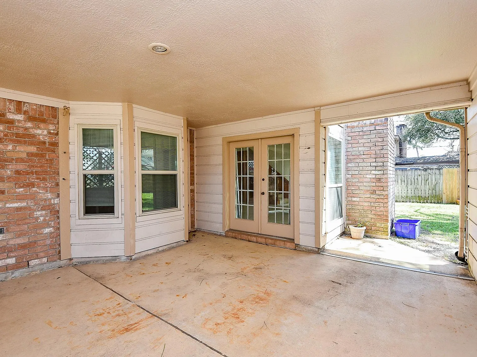 4 bed, 3.5 bath, 2846 sqft, $2,600 — Photo 4