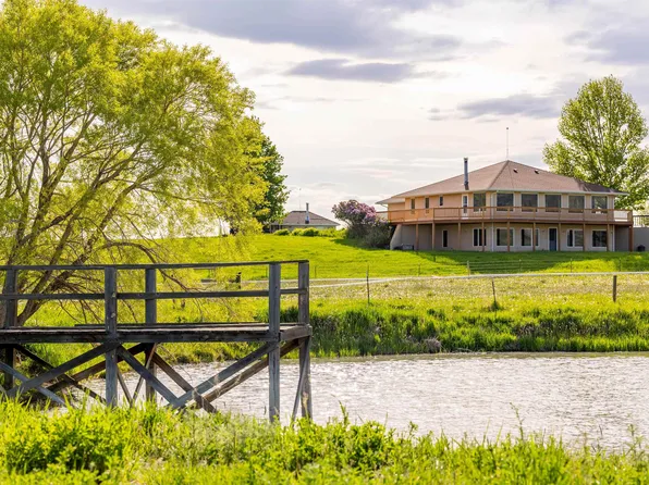 272 Road 6RT, Cody, WY 82414