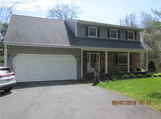 19 Burgess Rd, Foster, RI 02825