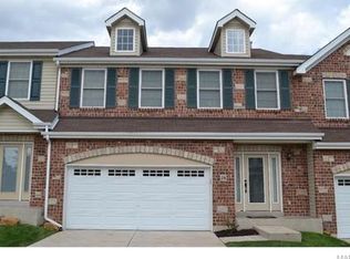 16 Loris Ln, Saint Charles, MO 63303