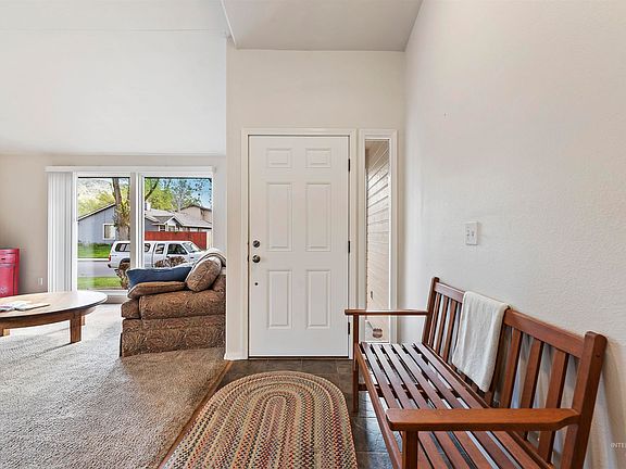 5th image of 5185 N Castle Hill Way