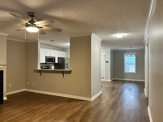 300 Bubble Creek Ct #1 — Photo 4