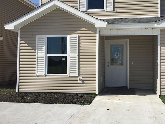 3rd image of 1604 Dehart Dr