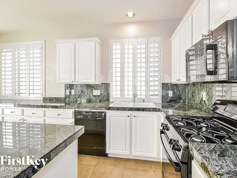 7580 Alexander Hills St — Photo 6