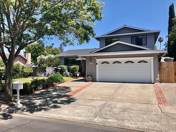 2nd image of 3796 Clara Dr