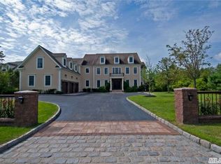 4 Legends Cir, Melville, NY 11747