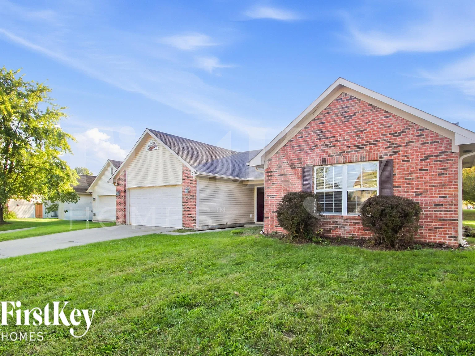3 bed, 2.0 bath, 1874 sqft, $1,720 — Photo 2