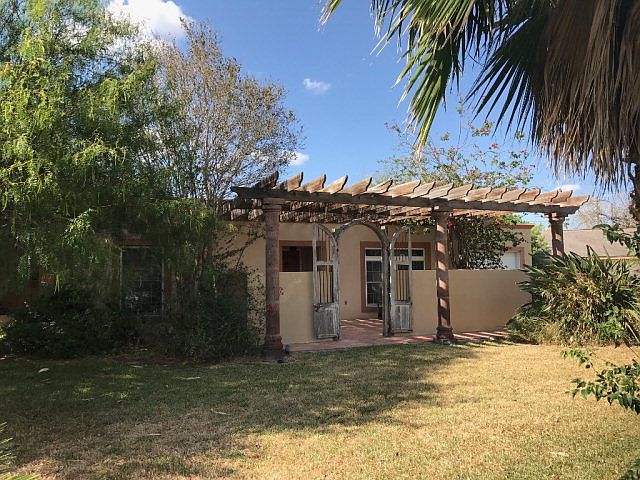 1st image of 1212 Oriole Ave