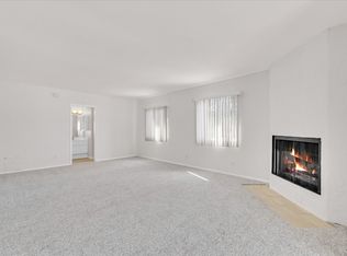 7332 Independence Ave APT 4, Canoga Park, CA 91303