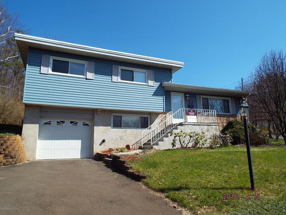 Front/ garage 1