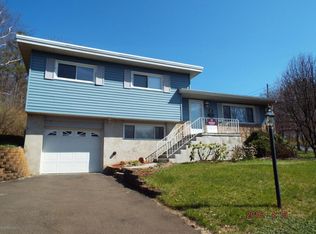 34 Pen Y Bryn Dr, Scranton, PA