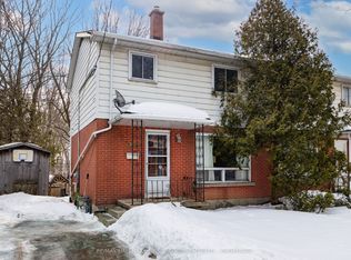 1449 Montreal St, Kingston, ON K7K 3L8