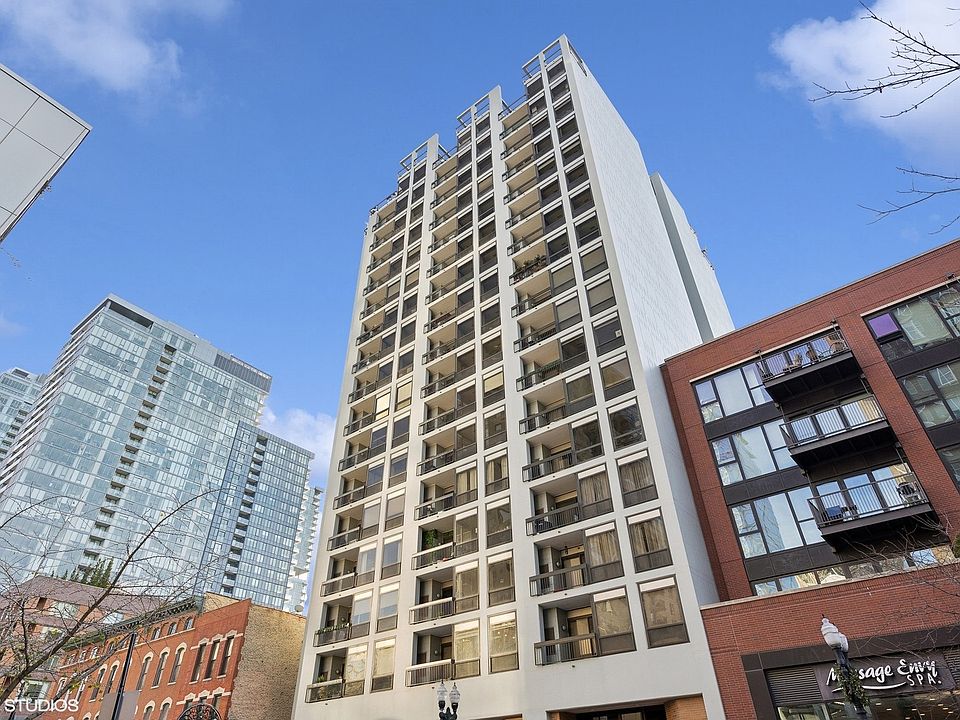 1st image of 1212 N Wells St APT 1305