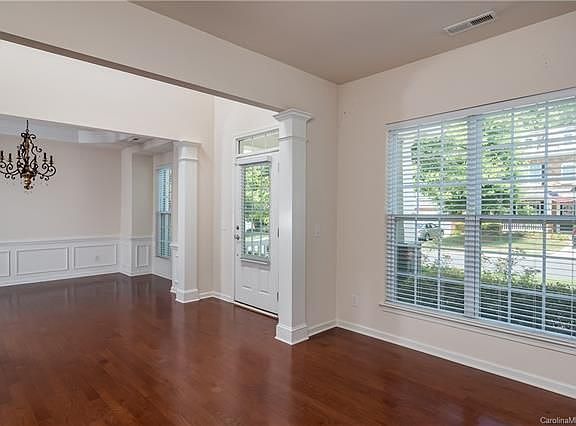 3rd image of 10334 Blairbeth St