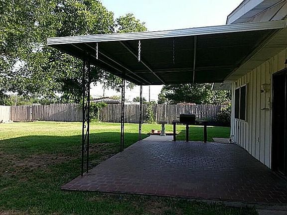 5th image of 1108 Aransas Dr