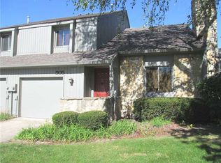 505 Conner Creek Dr, Fishers, IN