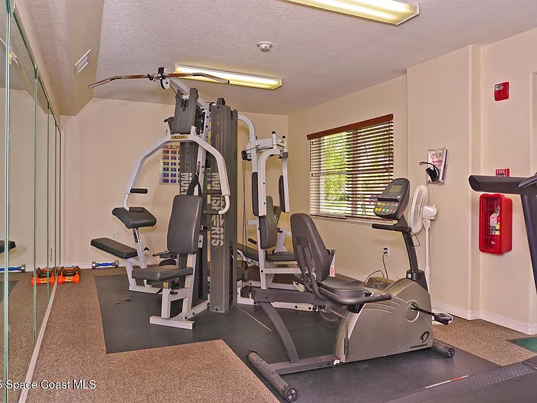 8922 Laguna Ln #201 — Photo 43