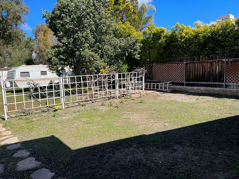 1415 E Hillcrest Dr #2 — Photo 17