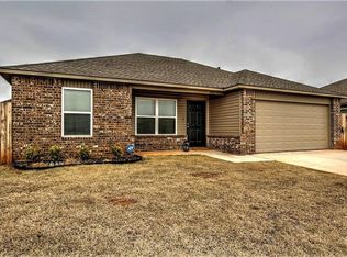 739 W Ava Dr, Mustang, OK 73064