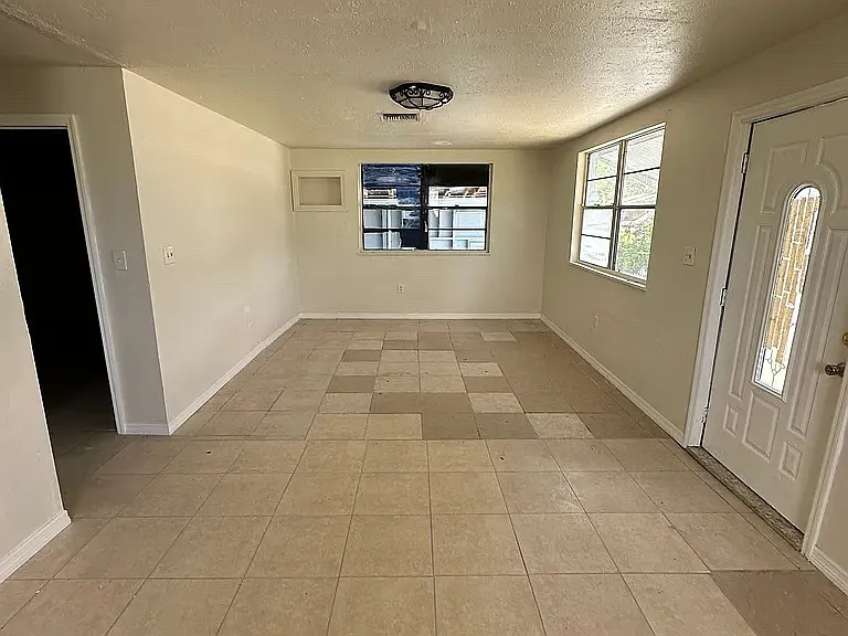 5405 Leisure Ln — Photo 5