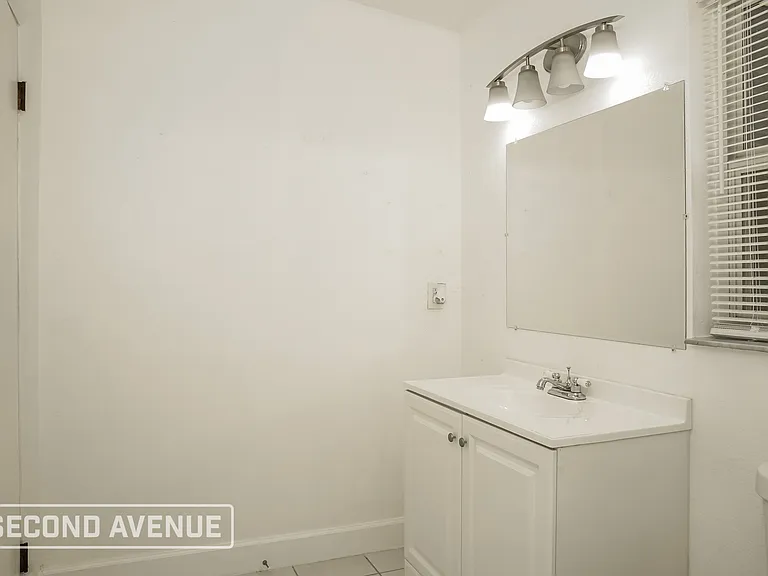 8617 Shumock Ave — Photo 14