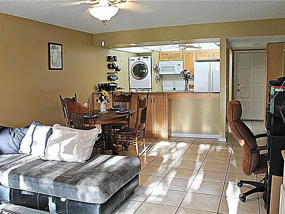 3rd image of 123 La Casa #123