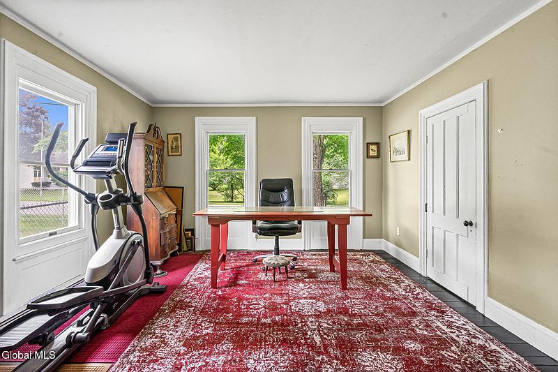 4th image of 19 Clum Road