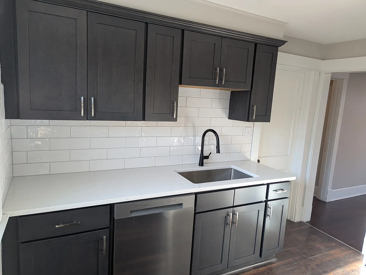 Kitchen - 174 Ramsdell Ave