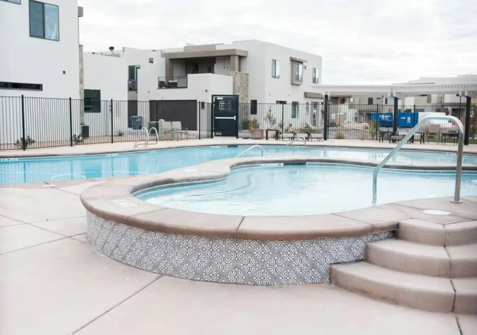 Perfect Getaway | Private Hot Tub — Photo 1