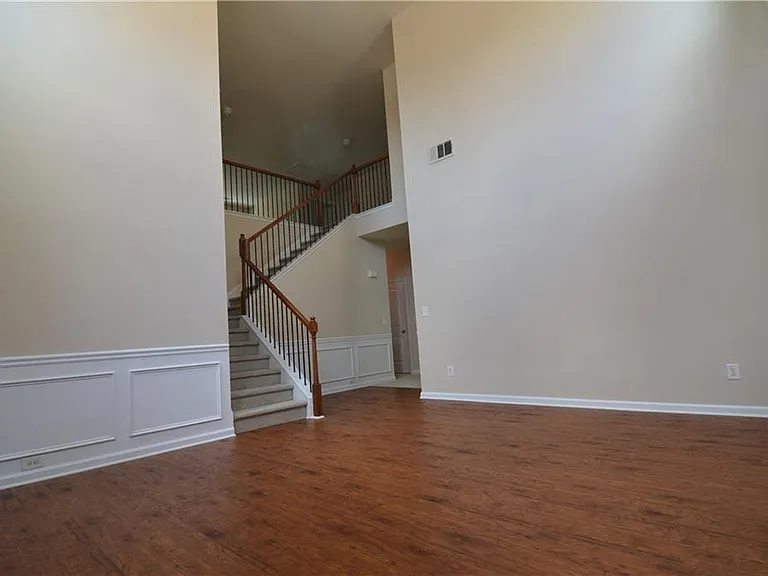 455 Wakefield Trce — Photo 9