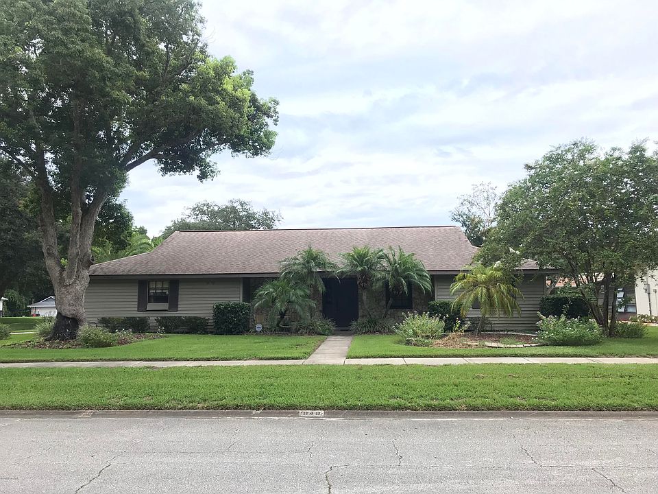 1st image of 949 Bramble Bush Cir W