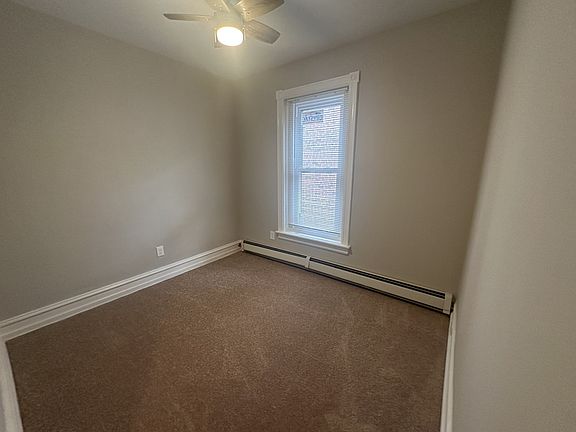 3rd image of 386 N Charlotte St