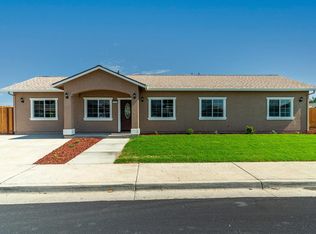 1000 Central Ave, Hollister, CA 95023