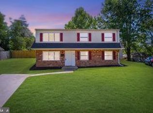 13798 Gresham Ct, Woodbridge, VA 22193