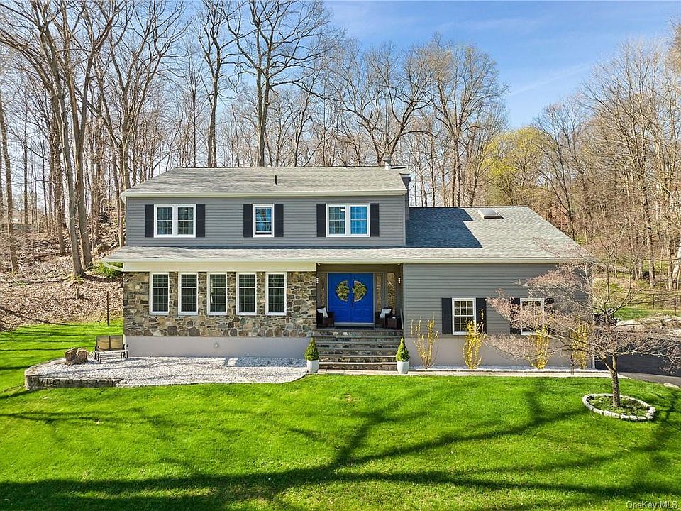 1st image of 21 Chester Ct