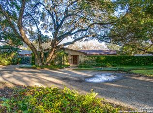 265 Geneseo Rd, Terrell Hills, TX 78209