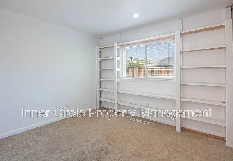 2225 Mount Whitney Dr — Photo 16