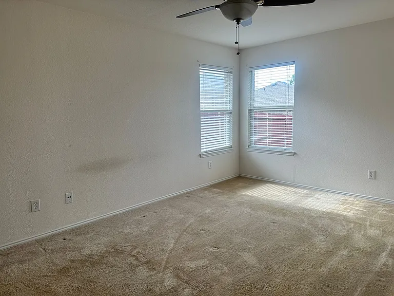 5729 Mirror Ridge Dr — Photo 12