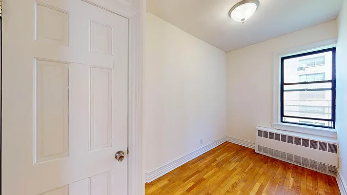 Rented by Bond New York | media 8