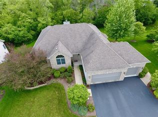875 Red Hawk Dr, Antioch, IL